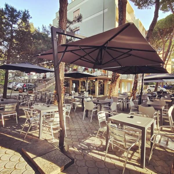 Hotel Pine Beach Rosolina Mare Exterior photo